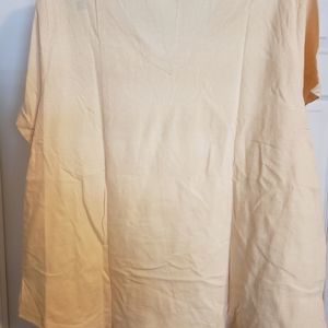 womens old navy tshirt